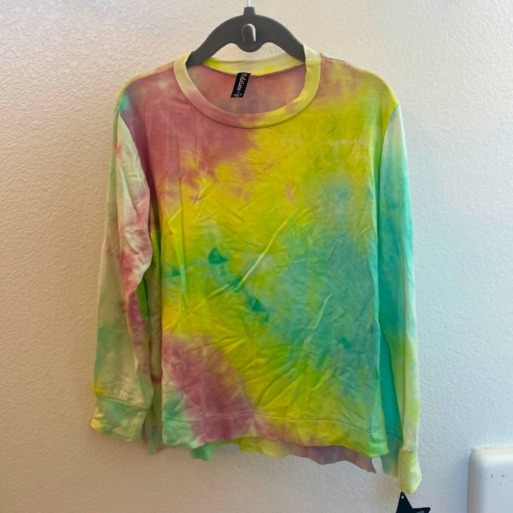 Girls tie dye long sleeved shirt